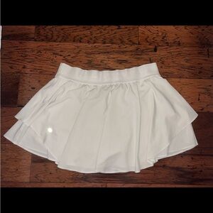 Lululemon Court Rival skirt